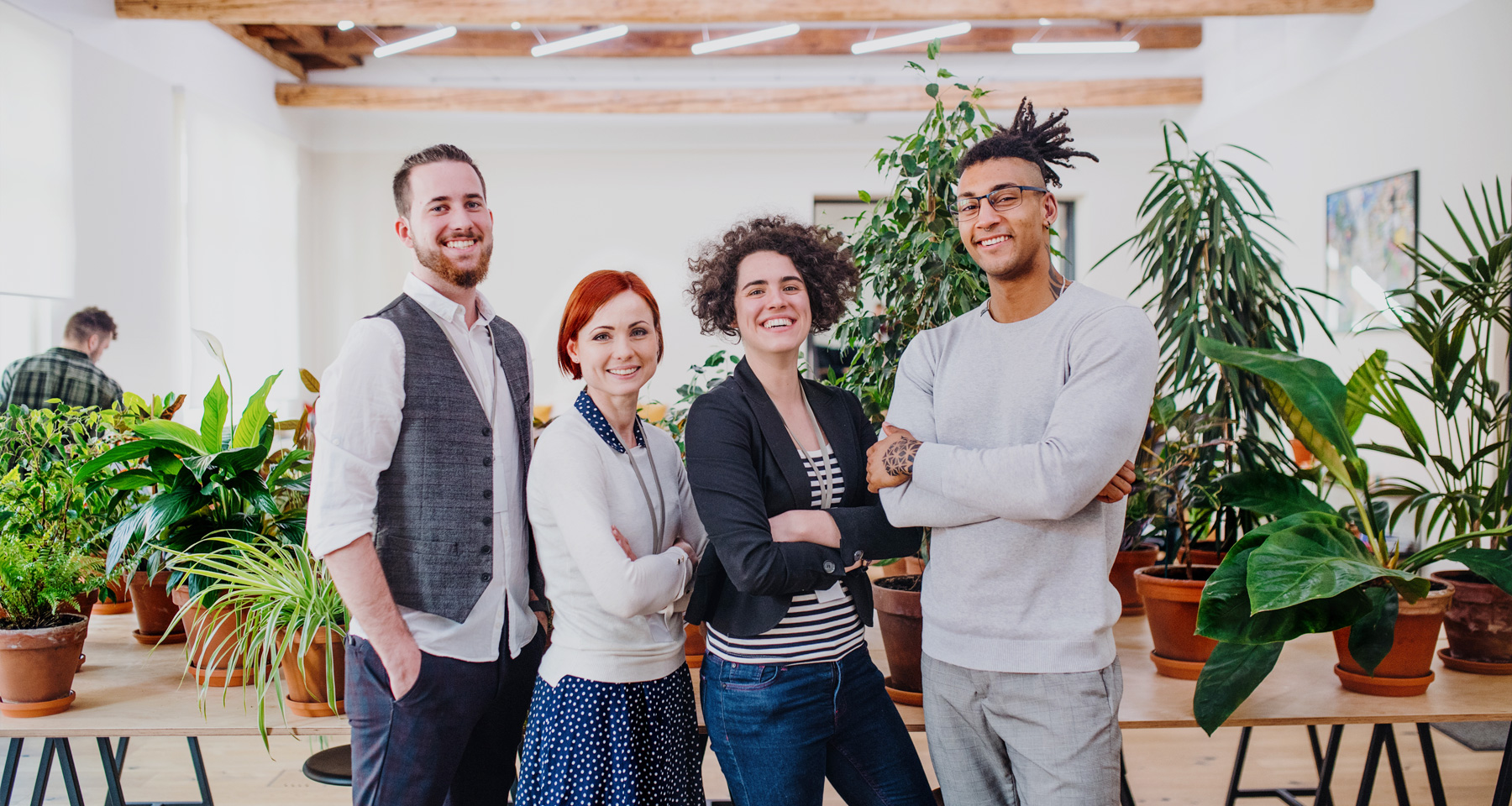 Алхаят Дизайн контакти